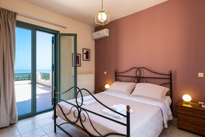 4 slaapkamers, een kluis op de kamer, een strijkplank/strijkijzer