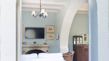 2 makuuhuonetta, silitysrauta/-lauta, vauvan matkasänky, Wi-Fi