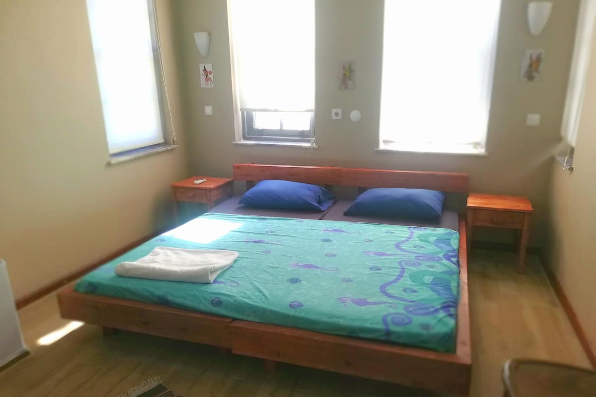 Basic Room | WiFi (free), bed sheets