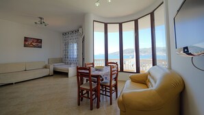 Deluxe Apartment | WiFi (free), bed sheets - Koloseo Rezidence (Sarandë)