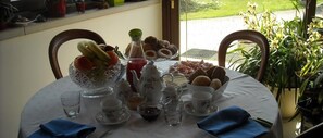 Gratis morgenmadsbuffet hver dag