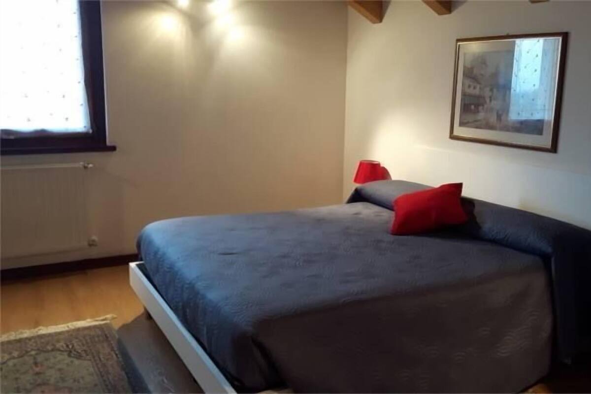 Double Room, Shared Bathroom, Garden View | Desk, cribs (surcharge), rollaway beds (surcharge), WiFi (free)