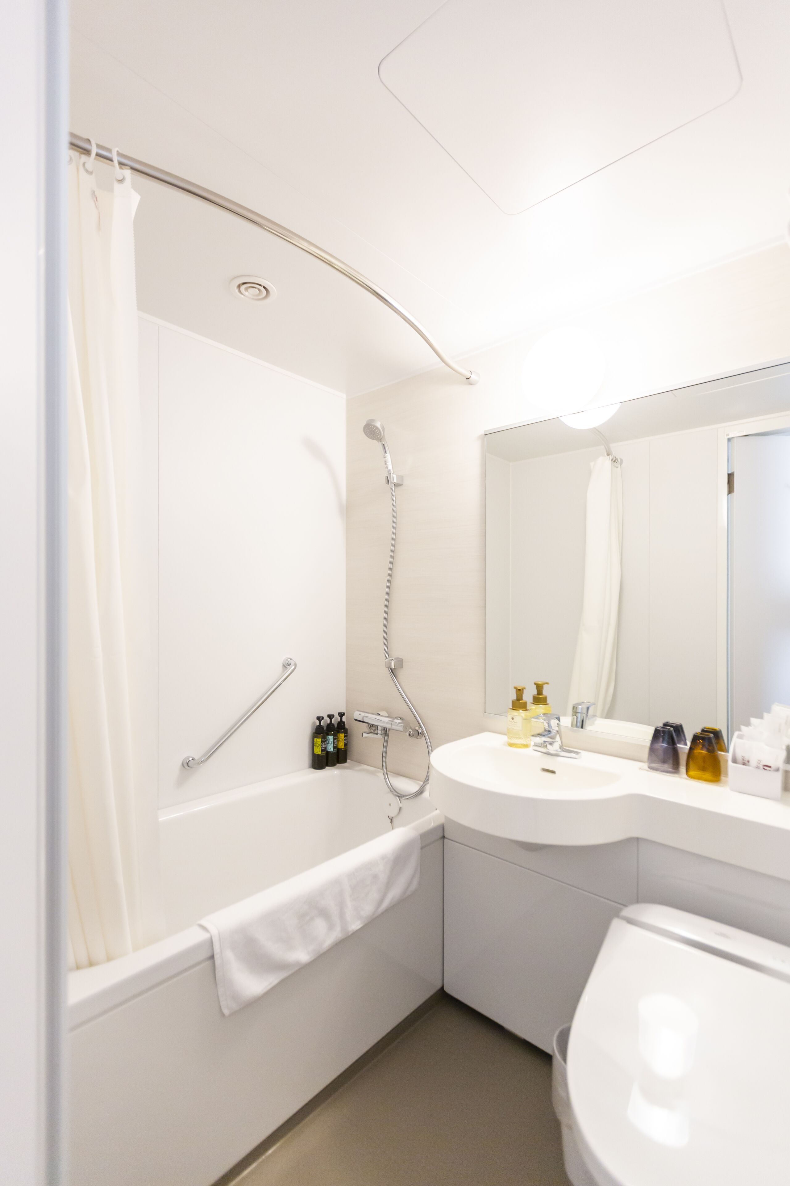 double room a | bathroom | free toiletries, hair dryer, slippers, electronic bidet