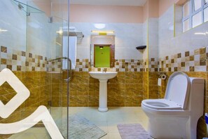 Ilmaiset hygieniatuotteet, tohvelit, pyyhkeet