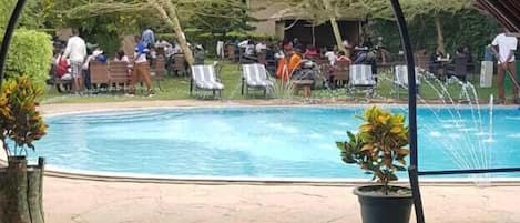 Bar junto a la alberca