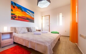 パノラミック ヴィラ シービュー | セーフティボックス (室内)、デスク、遮光カーテン、防音設備