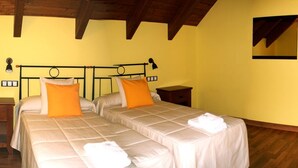 Doppel- oder Zweibettzimmer | 1 Schlafzimmer, Babybetten, Zustellbetten, kostenloses WLAN