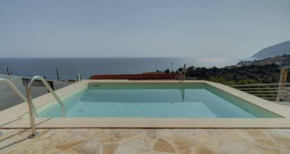 Ouzo Panoramic Houses 2, with private pool