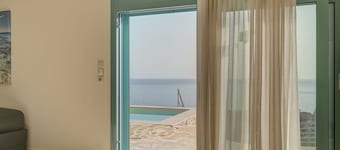 Ouzo Panoramic Houses 2, with private pool