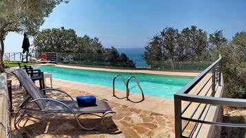 Villa 3 Bedrooms with Private pool, Accessible | Eigener Pool