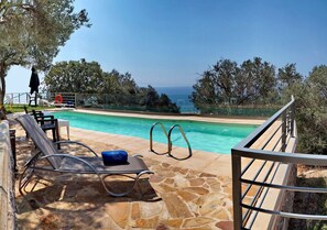 Villa 3 Bedrooms with Private pool, Accessible | Private pool