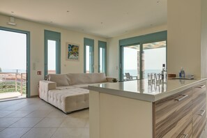 Villa 3 Bedrooms with Private pool, Accessible | Living room | Flat-screen TV, fireplace