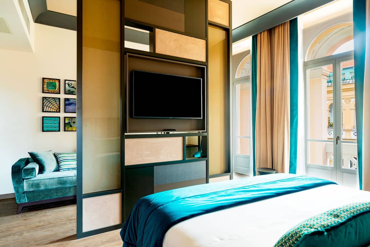 Suite, 1Â Queen-Bett und Schlafsofa, Badewanne, Stadtblick