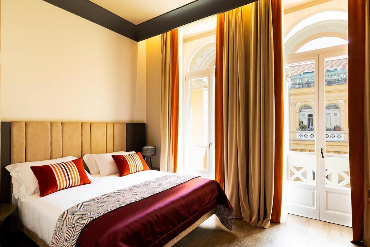 Deluxe-Doppelzimmer, 1 Queen-Bett, Balkon, Stadtblick