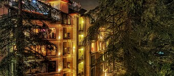  Royale Retreat Hotel & Spa Near Mall Road