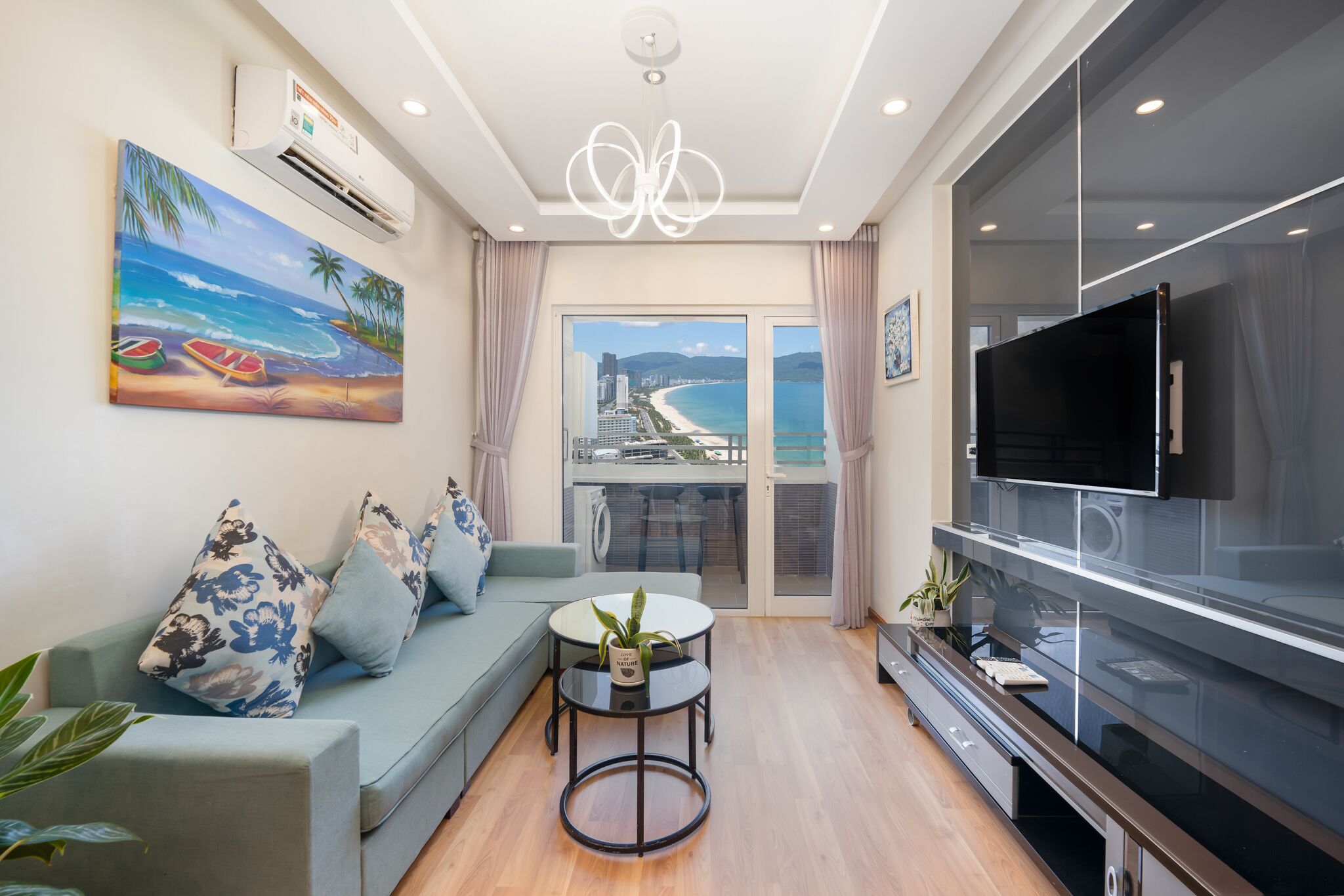 Appartement Panoramique, 2 chambres, vue océan, en front de mer | Coin séjour