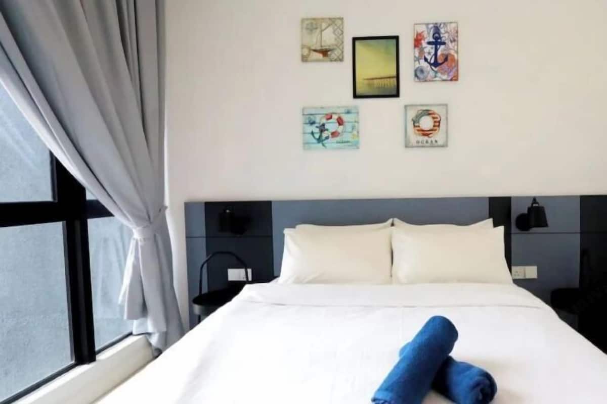 Iron/ironing board, free WiFi, bed sheets, wheelchair access