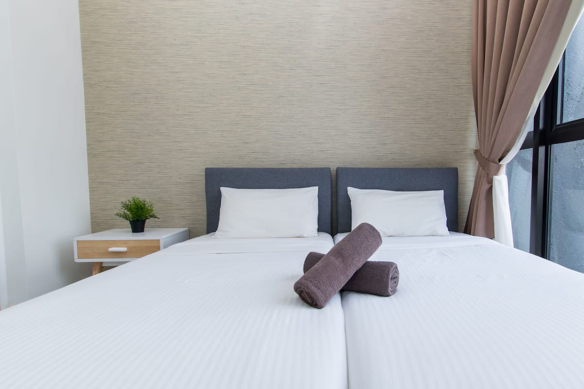 Family Apartment, 3 Bedrooms, City View | Iron/ironing board, free WiFi, bed sheets, wheelchair access