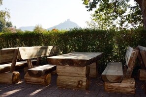Outdoor dining - Turnerjugendheim Annweiler (Annweiler am Trifels)
