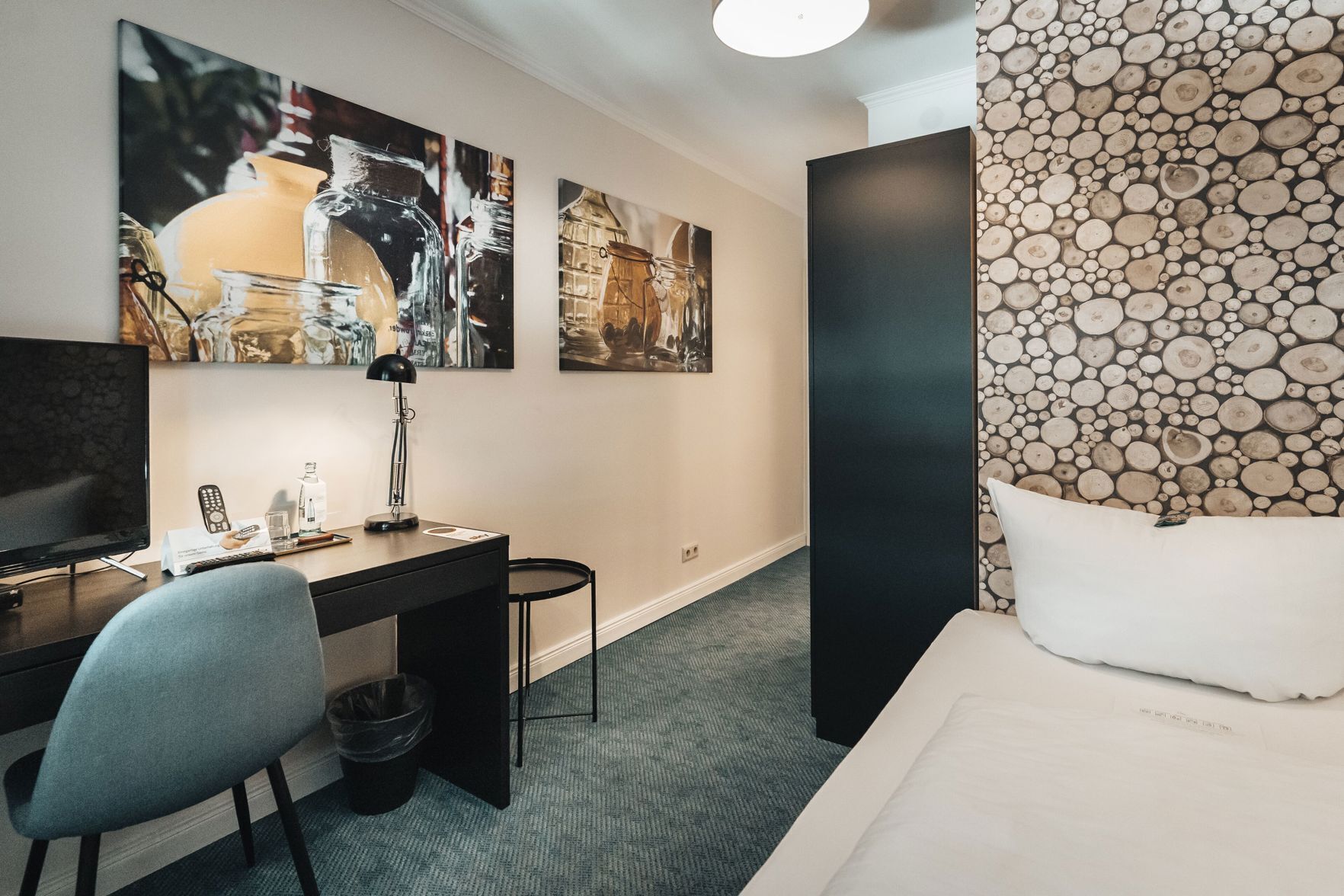 Allergikerbettwaren, individuell eingerichtet, Schreibtisch