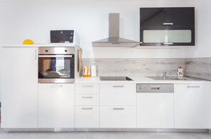 Apartment, 1 Bedroom (Sun) | Private kitchen | Full-size fridge, microwave, oven, dishwasher - Apartments Dalmacija (Omis)