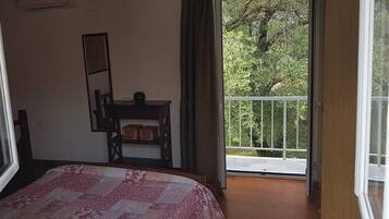 1 Schlafzimmer, Bügeleisen/Bügelbrett
