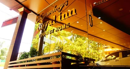 Thayamkery's Royal inn