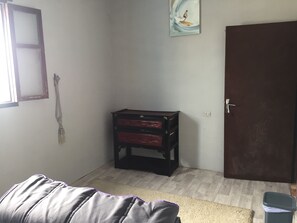 免费 WiFi、床单