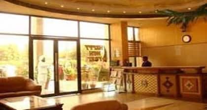 Hotel Shiraaz 1
