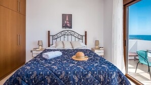 Villa, 3 camere da letto | 3 camere, biancheria da letto di alta qualità, una cassaforte in camera