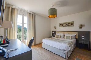 Superior Double Room, Balcony | Premium bedding, minibar, in-room safe, individually decorated
