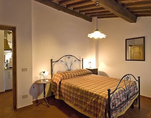 Apartment, 1 Bedroom | Iron/ironing board, free cots/infant beds, free WiFi, bed sheets