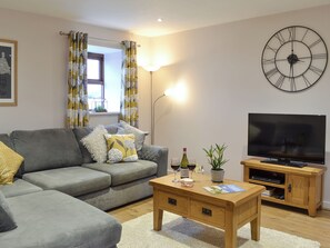 Living area - 1 bedroom accommodation in St Buryan, near Sennen (St Buryan, near Sennen)