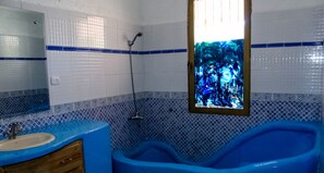 Chambre Premium, 1 chambre | Salle de bain