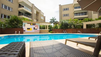 Outdoor pool, pool loungers