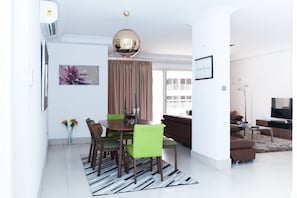 Dining - 3 Bed Luxury Apartment (Accra)
