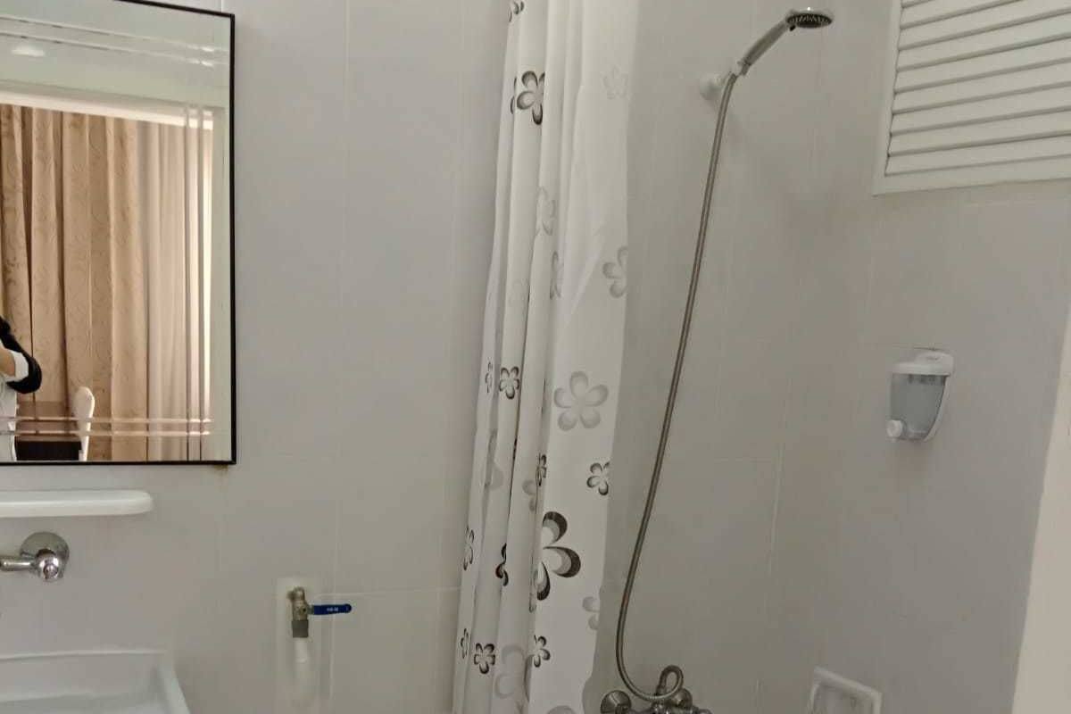 Free toiletries, hair dryer