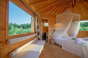 TrÀdkoja | Individuell inredning, unika möbler och ljudisolering