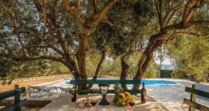Luxury villa complex Pendolino with heated pool and jacuzzi