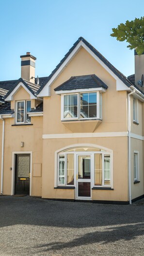 Exterior detail - House at Killarney's Holiday Village (Killarney)