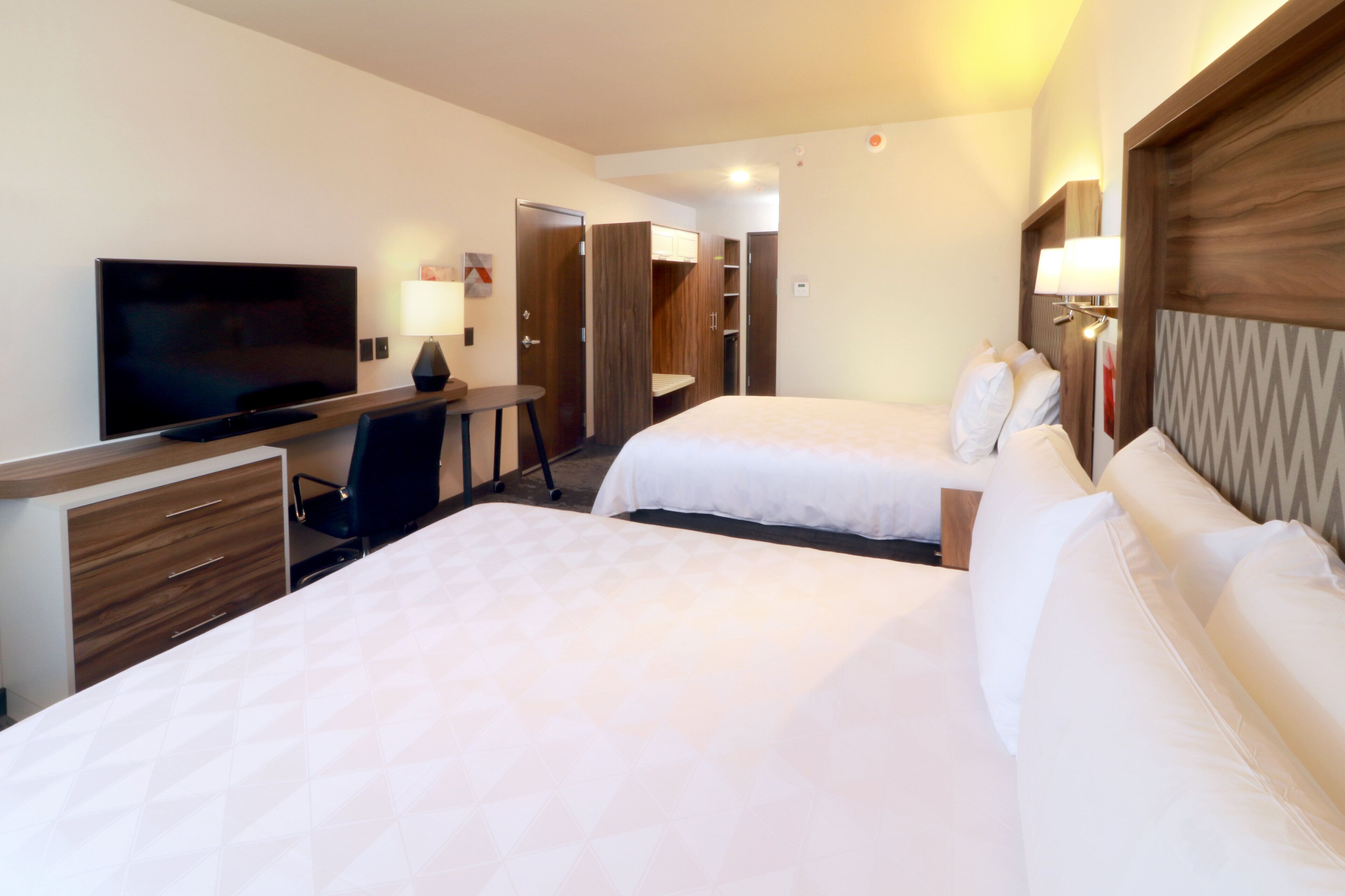 Chambre Standard, 2 lits doubles | Minibar, coffre-fort, bureau