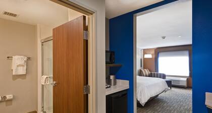 Holiday Inn Express & Suites Houston NASA - Boardwalk Area by IHG