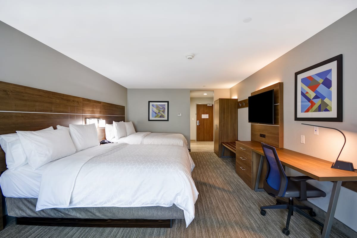 Desk, blackout curtains, iron/ironing board, free WiFi