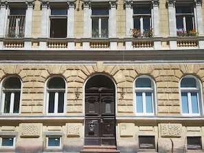 Front of property - Happy Home Budapest POP (Budapest)