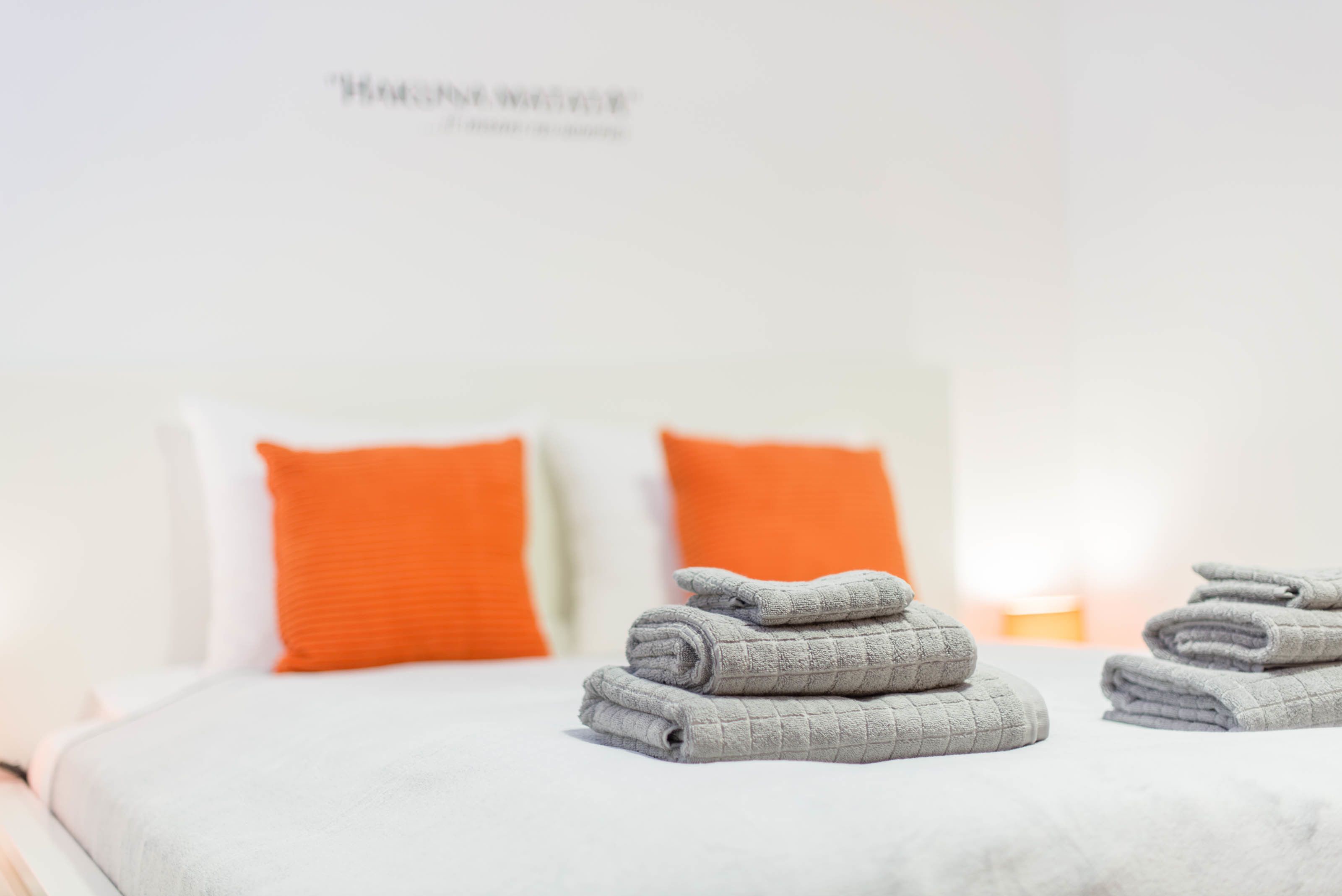 design apartment (orange) | 1 bedroom, individually decorated, laptop workspace, blackout curtains