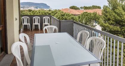 M036 - Marcelli, four-room apartment 30 meters from the sea