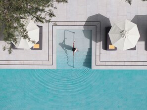 Seasonal outdoor pool, pool umbrellas, sun loungers - Parilio, a Member of Design Hotels (Paros)