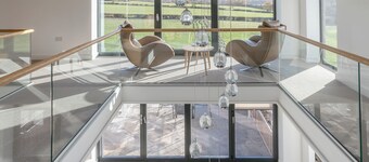 The Lookout - UKC3846