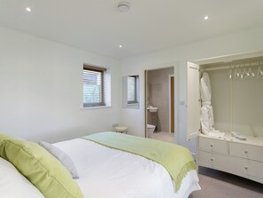 2 makuuhuonetta, ilmainen Wi-Fi, vuodevaatteet