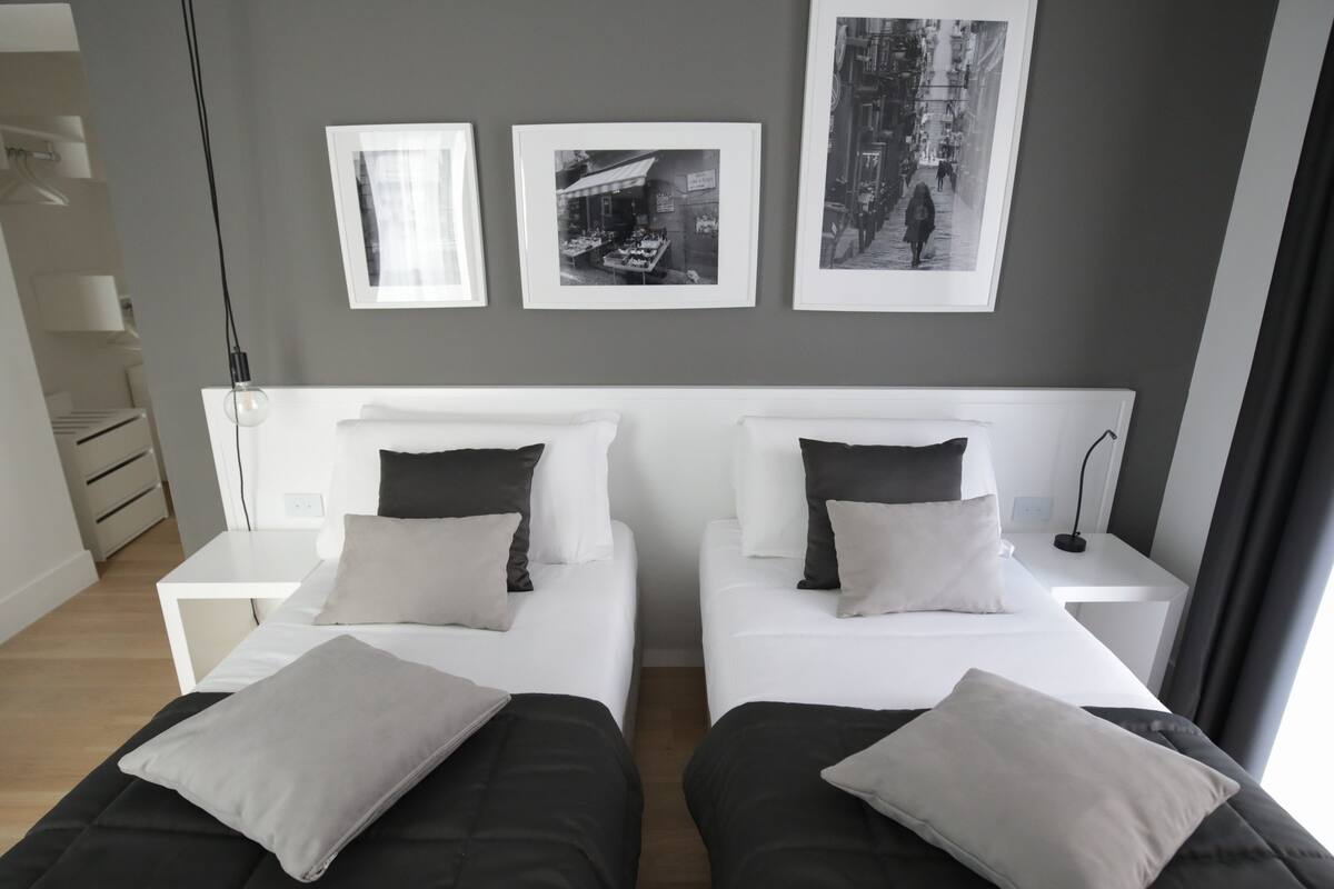 In-room safe, desk, blackout drapes, soundproofing